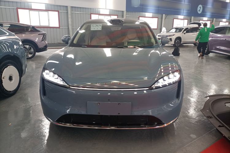 Used Hima Luxeed R7 2024 All-Electric 736 km Ultra
