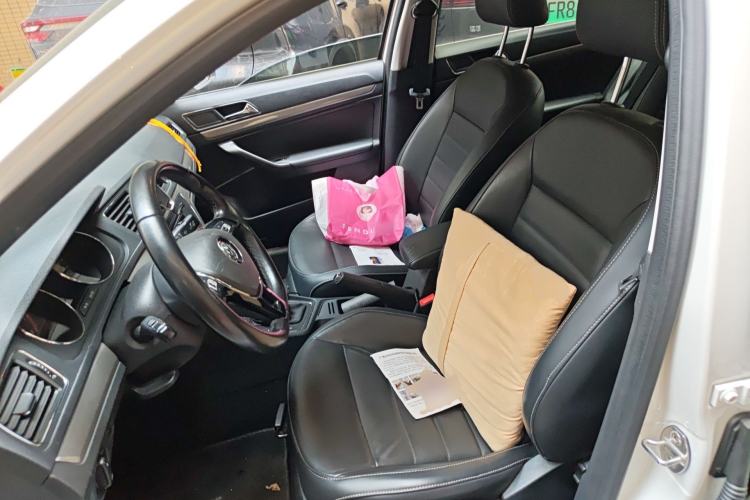 Used Volkswagen Lavida 2017 1.6L Automatic Comfort Edition Left Front Seat