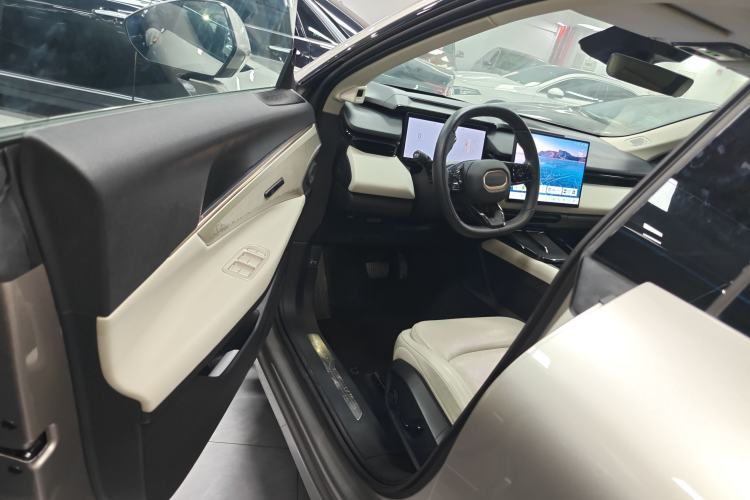 Used Lynk & Co 08 EM-P 2023 245km Ultra-Long Range Halo Driver Seat