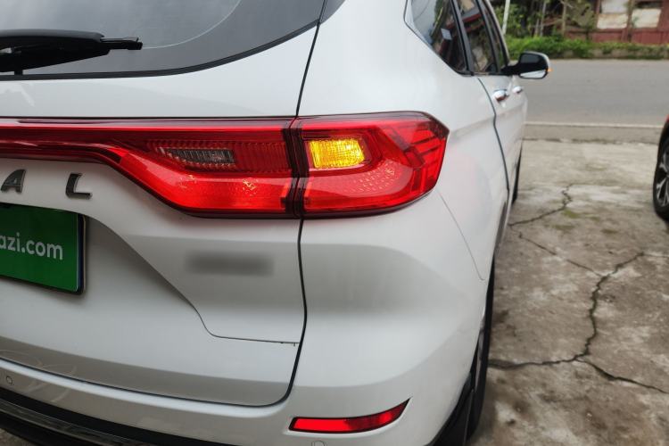 Used Haval M6 2021 PLUS 1.5T DCT Luxury Smart Connectivity Model
