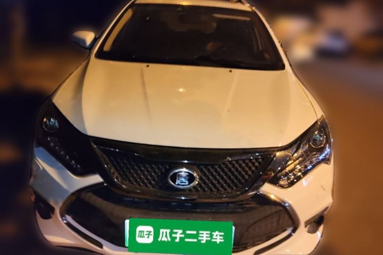 Used BYD Tang New Energy 2015 2.0T Four-Wheel-Drive Flagship Model
