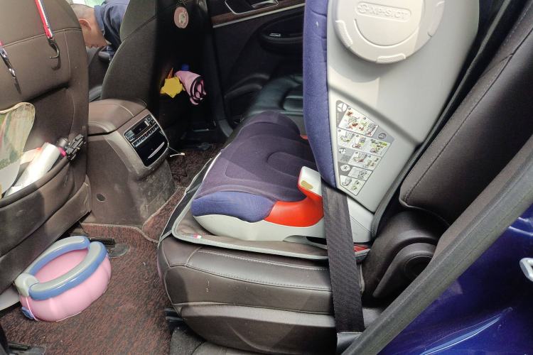 Used Roewe RX8 2018 30T Smart Connectivity Four-Wheel Drive Flagship Edition
