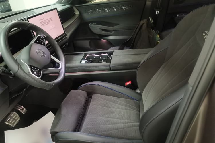 Used Volkswagen Teramont 2025 Tiguan Pro 450TSI Four-Wheel Drive Summit Edition Left Front Seat