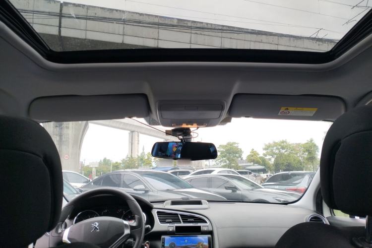 Used Peugeot 3008 2015 2.0L Automatic Classic Edition
