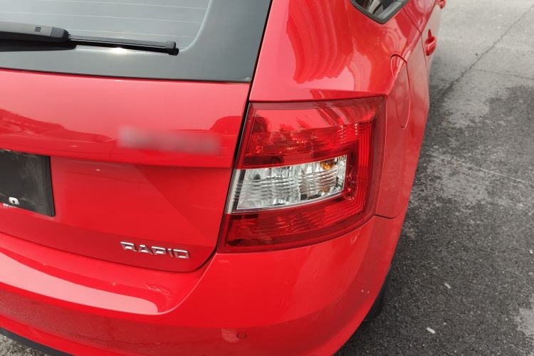 Used Skoda Rapid Spaceback 2014 1.6L Automatic Enjoyment Edition