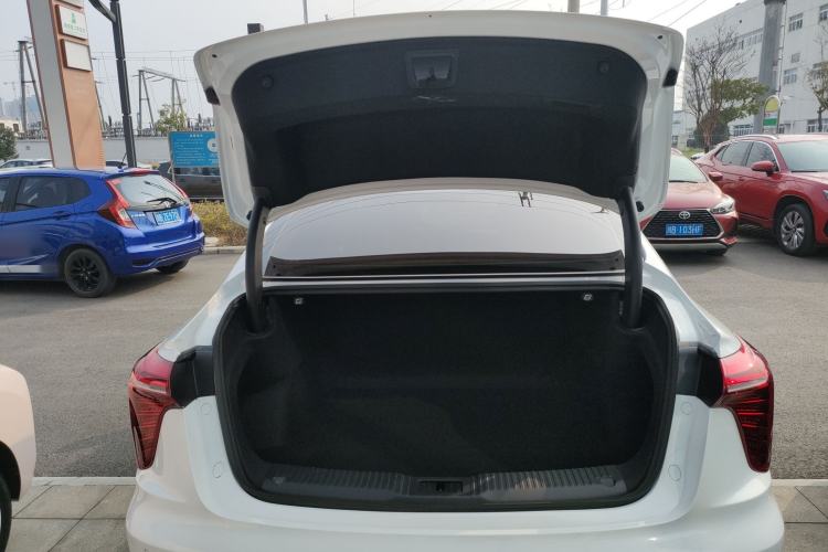 Used Hongqi H5 2025 1.5T DCT Qiyun 500 000th Unit Commemorative Edition
