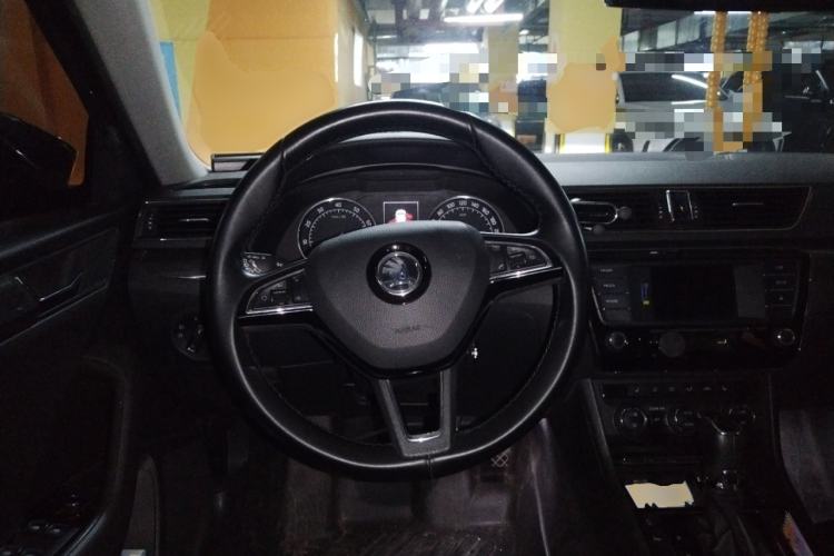 Used Skoda Superb 2016 TSI330 DSG Smart Drive Edition Steering Wheel