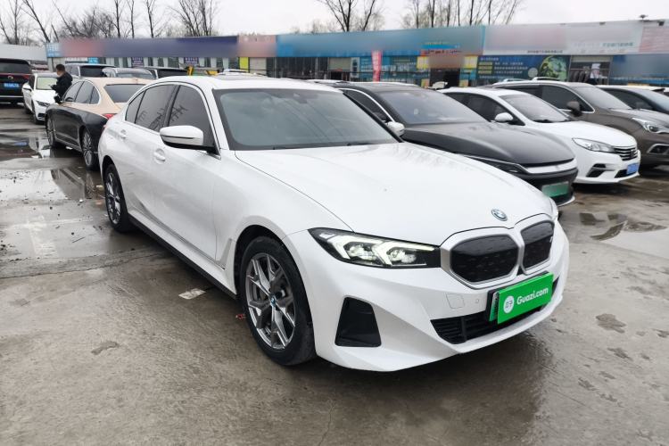 Used BMW i3 2024 eDrive 35 L Front Right 45 Deg