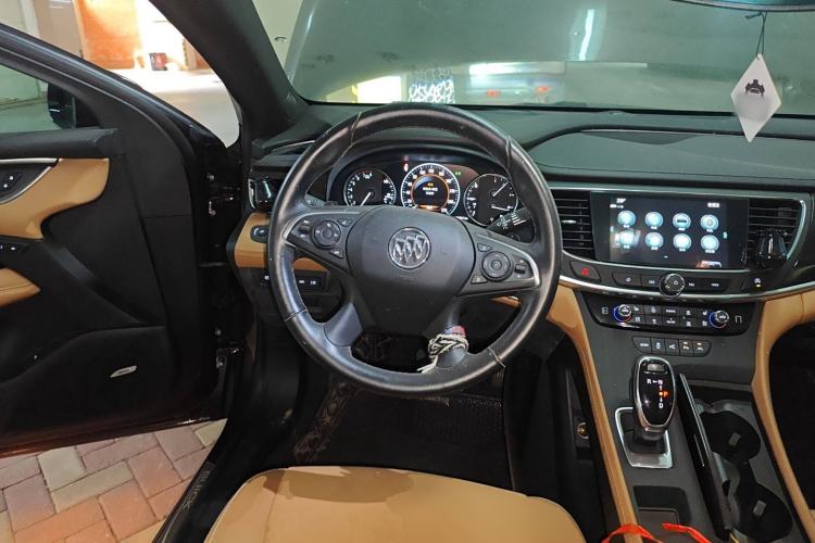 Used Buick LaCrosse 2018 28T Luxury Model
