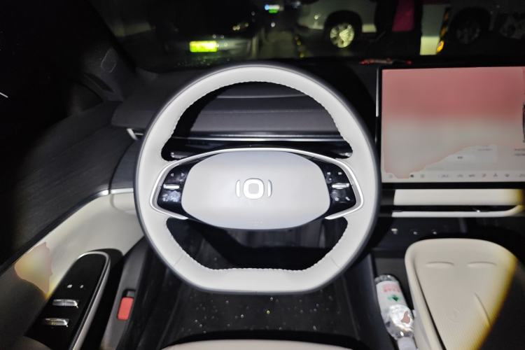 Used CHANGAN NEVO A07 2025 Blue Whale Range-Extending Model 140 Elite Version
