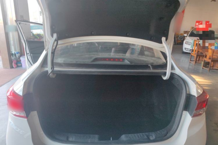 Used CHANGAN Alsvin 2019 1.5L DCT Comfort Model China VI Standard Trunk