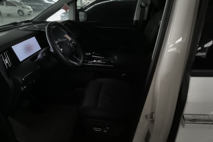 Used GAC Trumpchi M8 2024 Master Series 400T Prestige Edition