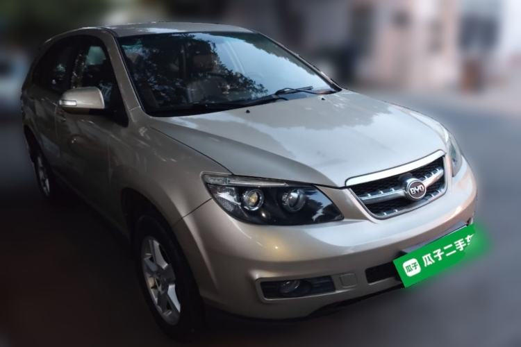 Used BYD S6 2014 2.0L Manual Luxury 5-Seater
