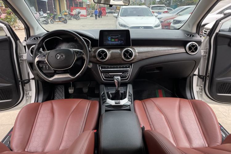 Used BAIC Senova D50 2019 1.5L Manual Prestige Edition China VI Interior 1
