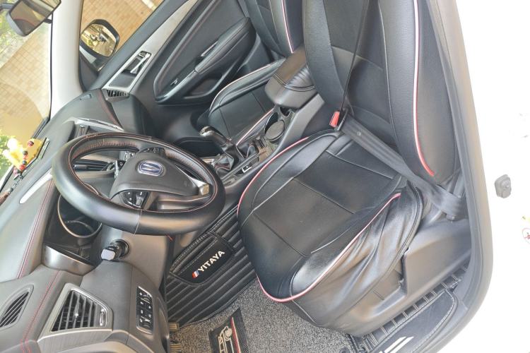 Used CHANGAN CS75 2017 Shangku Edition 1.5T Manual ZhiXiang Model
