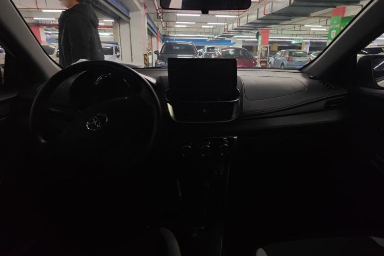 Used Toyota YARiS L Zhi Xuan 2021 X-Trail 1.5L CVT Leading Edition Center Console