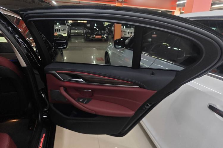 Used BMW 5 Series 2022 Updated 530Li Leading Edition Luxury Package
