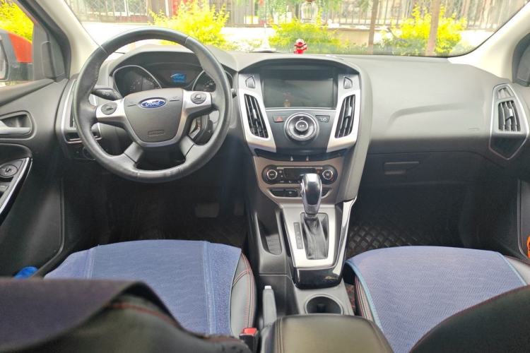 Used Ford Focus 2012 Hatchback 1.6L Automatic Fashion Edition