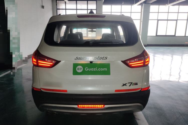 Used SWM X7 2016 1.8L Manual Luxury Edition 7 Seats Rear