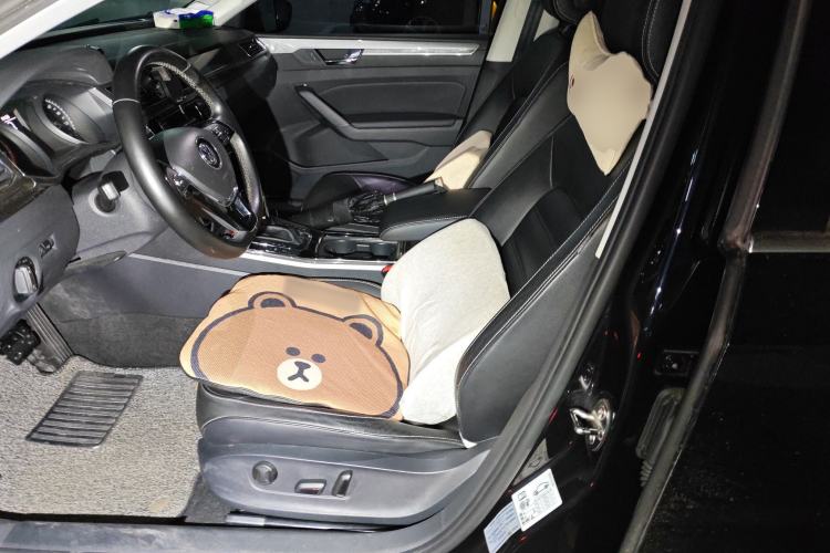 Used Volkswagen Passat 2017 330TSI DSG Luxury Edition Left Front Seat