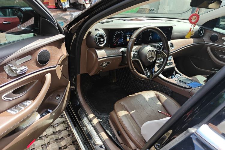 Used Mercedes-Benz E-Class 2022 Revised Version E 300 L Fashion Edition Driver Seat