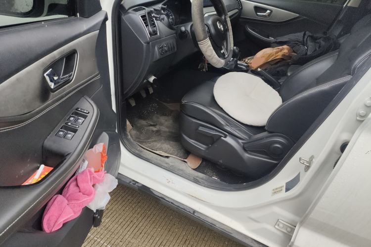 Used Dongfeng Fengon S560 2018 1.8L Manual Urban Model 7 Seats Driver Seat