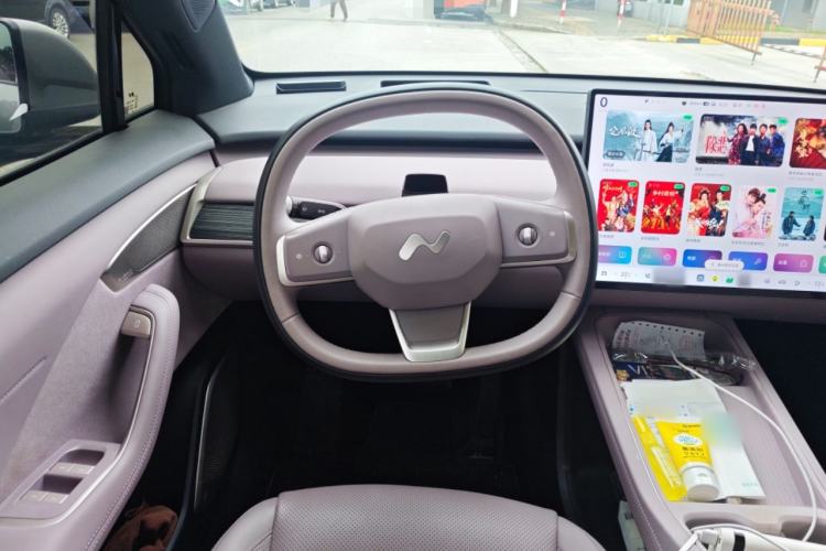 Used ONVO L60 2024 60 kWh Rear-Drive Version
