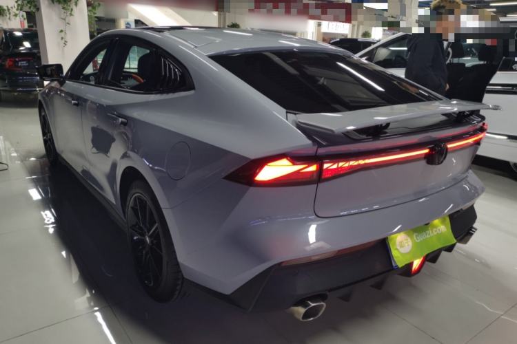 Used CHANGAN UNI-V 2022 1.5T Prestige Version
