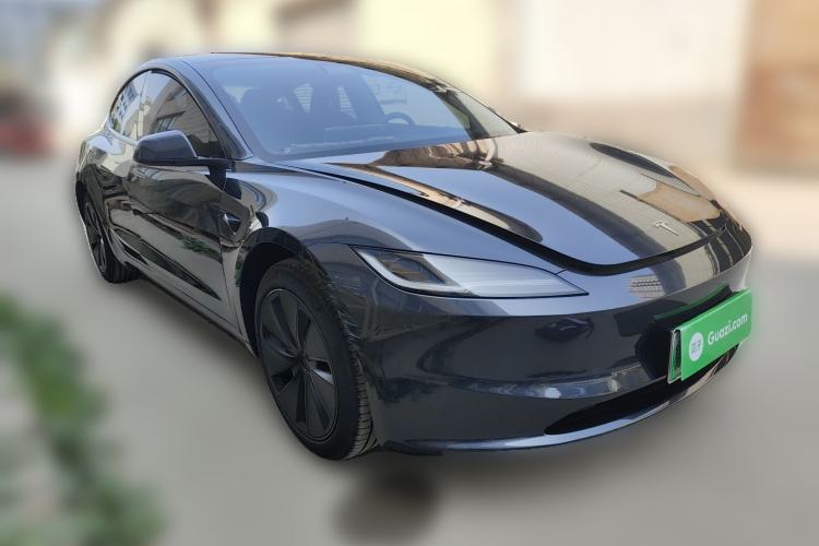 Used Tesla Model 3 2023 Rear-Wheel-Drive Version Front Right 45 Deg