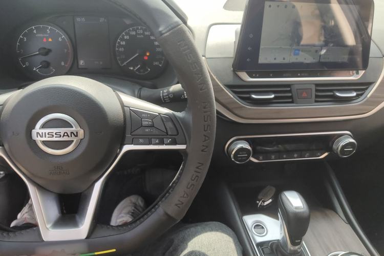 Used Nissan Teana 2022 2.0L XL-TLS Enjoyment Edition Center Console