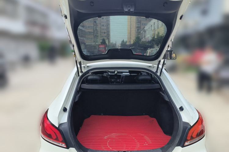 Used MG 6 2019 20T Automatic Sport Edition Trunk