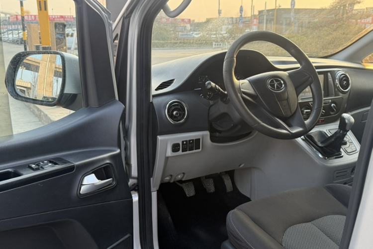 Used JAC Refine M3 2016 IKEA Edition 1.6L Luxury Smart Model