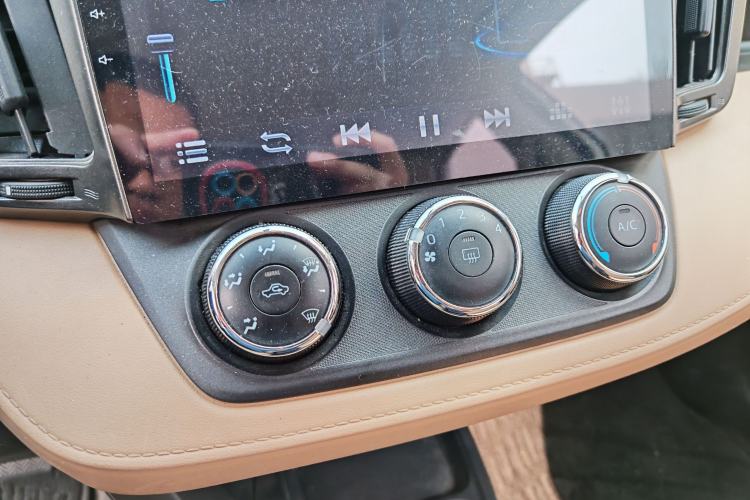 Used Toyota RAV4 2016 2.0L CVT Two-Wheel Drive Urban Edition China V Standard