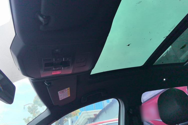 Used Volkswagen T-ROC 2020 280TSI DSG Two-Wheel Drive R-Line Pro
