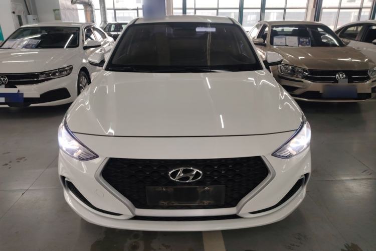 Used Hyundai Celesta 2020 1.6L Automatic GL Enjoyable Edition
