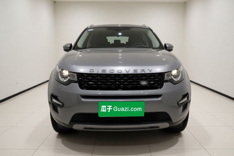 Used Land Rover Discovery Sport 2018 240 PS SE Version Exterior 1