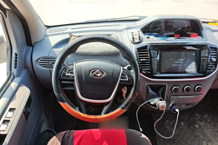 Used SAIC MAXUS Xintu V80 2021 2.0T Manual Classic Aoyuntong Short Wheelbase Ultra-Low Roof 7/8/9-Seater