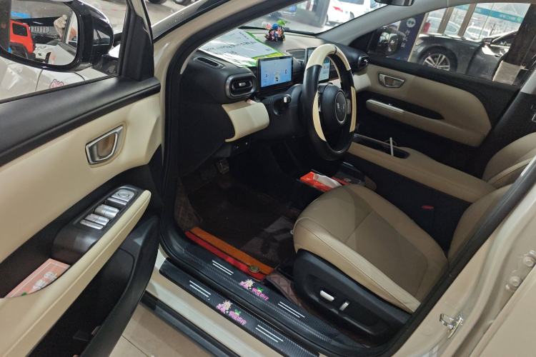 Used Wuling Bingo PLUS 2024 330 km Range Five-Seater Version