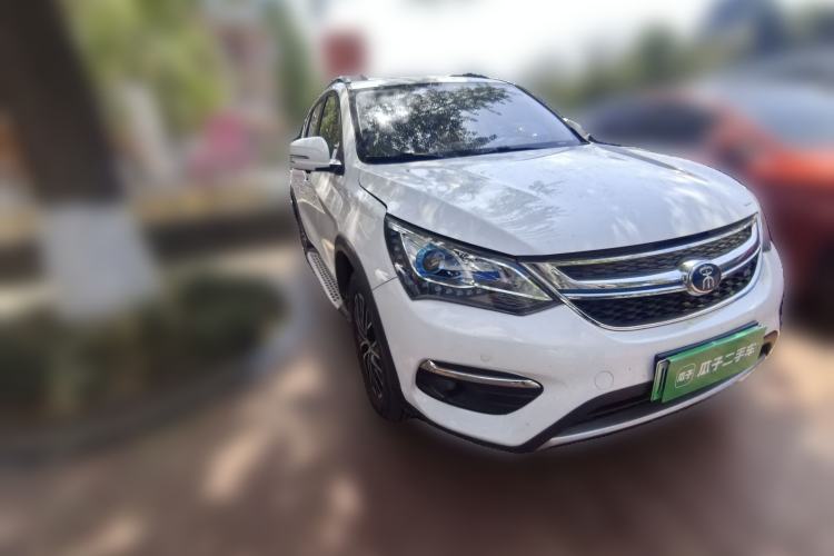 Used BYD Song New Energy 2017 Song DM 1.5TID All-Wheel Drive Luxury Model
