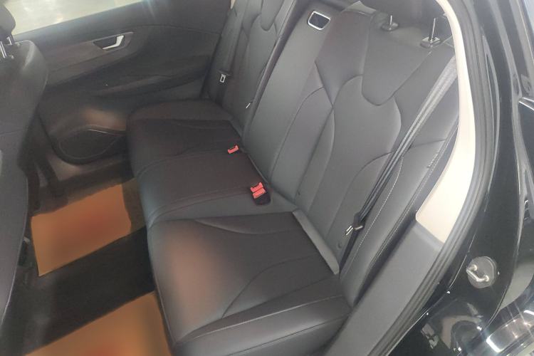 Used Hongqi E-QM5 2022 431 km Charge & Enjoy Edition