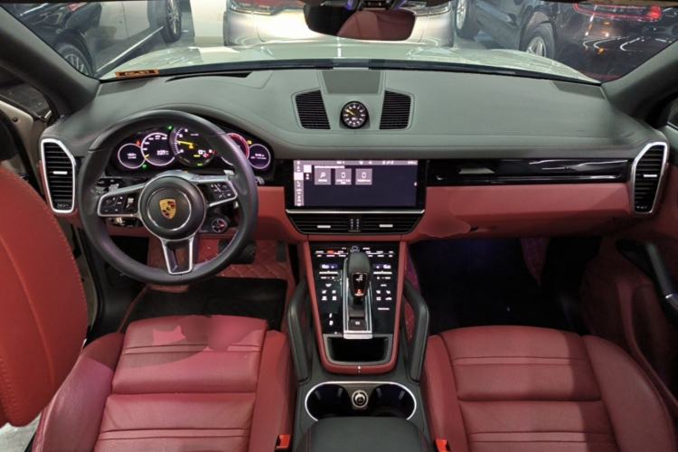 Used Porsche Cayenne E-Hybrid 2020 Cayenne E-Hybrid 2.0T Center Console