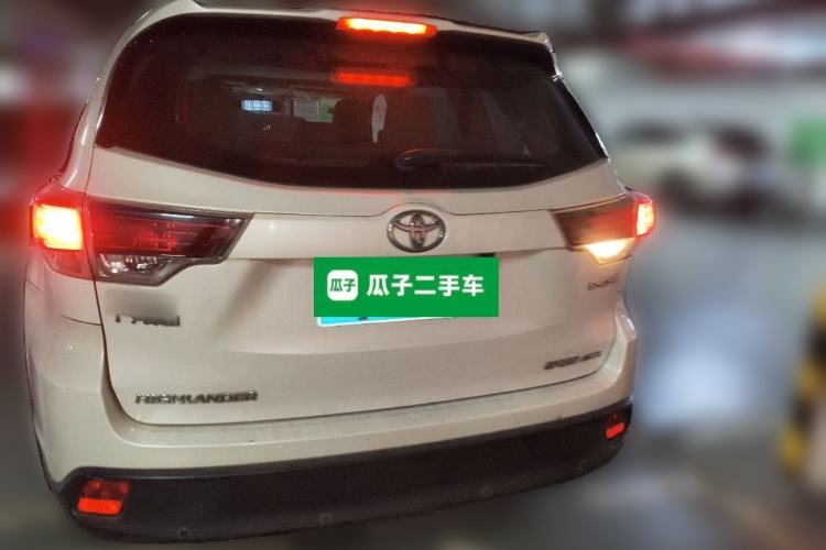 Used Toyota Highlander 2015 2.0T Four-Wheel Drive Luxury Edition 7-Seater