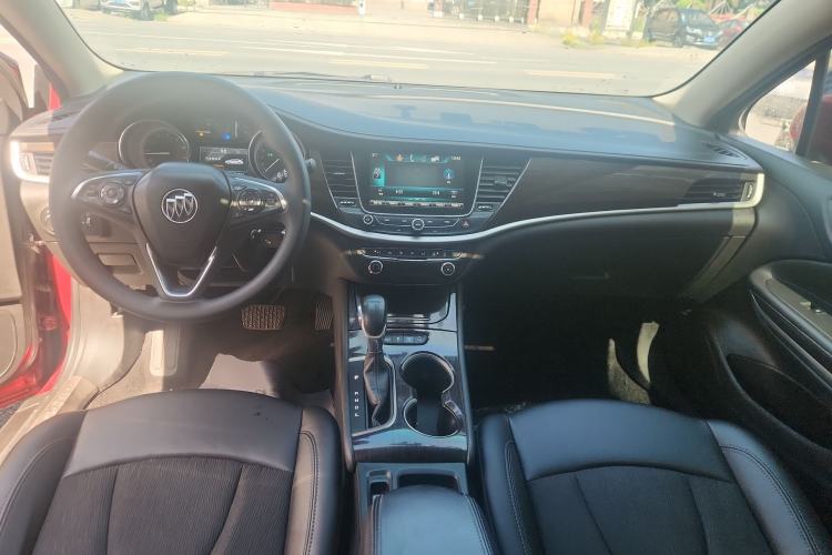Used Buick Verano 2019 Sedan 20T Dual-Clutch Leading Model Center Console