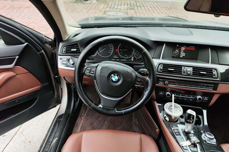 Used BMW 5 Series 2017 520Li Elegant Edition
