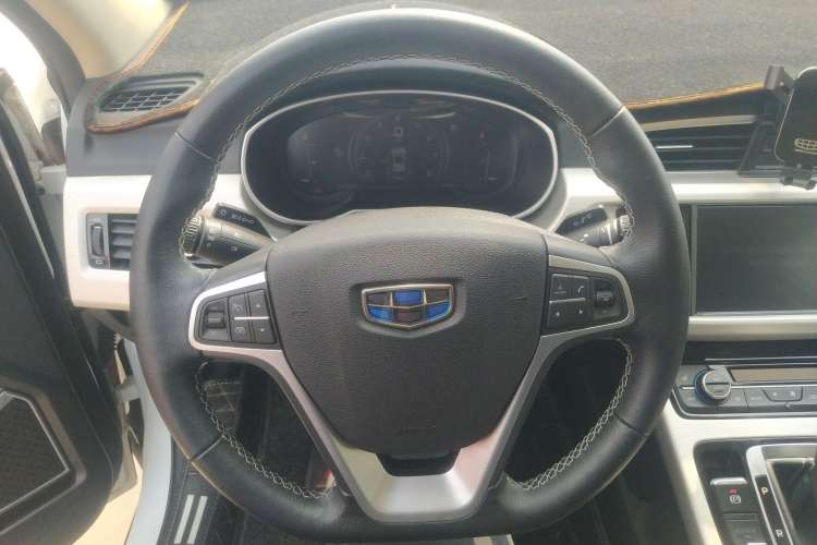 Used Geely Auto Emgrand X7 Sport 2018 1.8TD Automatic Two-Wheel Drive Smart Connect 4G Internet Edition