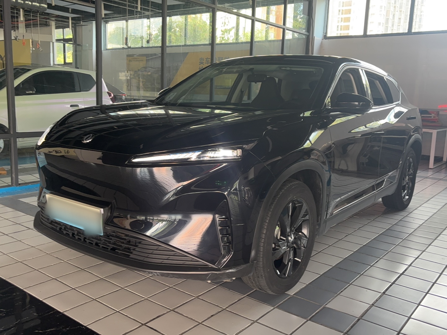 Dongfeng Aeolus SKY EV01 2023 445 km AIR — снимка 3