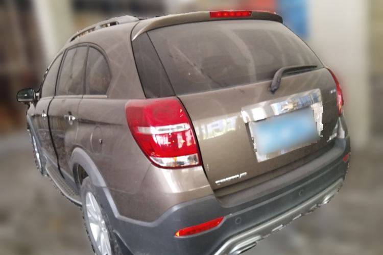 Used Chevrolet Captiva 2015 2.4L 4x4 Flagship Edition 7-Seater

