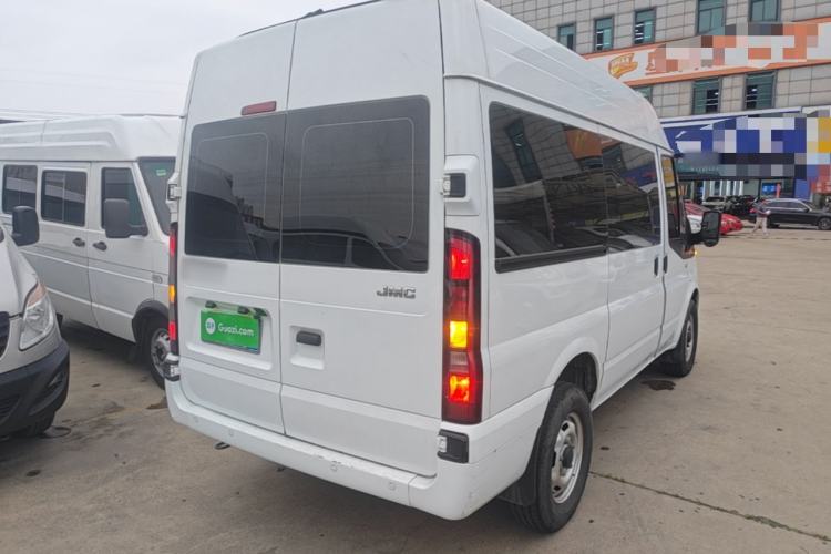 Used JMC Fushun 2023 2.0T Manual Short-Wheelbase Mid-Height Commercial Multi-Purpose 5-Seater Passenger Vehicle
