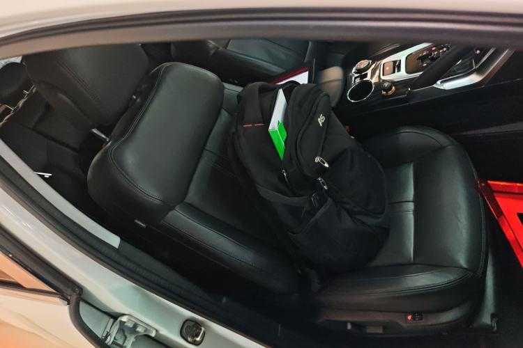 Used Peugeot 3008 2015 1.6THP Automatic Trend Edition
