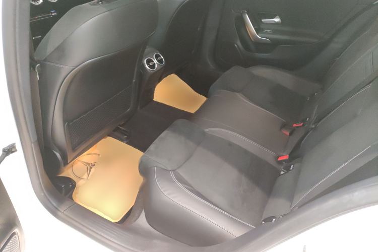 Used Mercedes-Benz A-Class 2022 Revised Version A 200 L Sport Sedan Fashionable Style